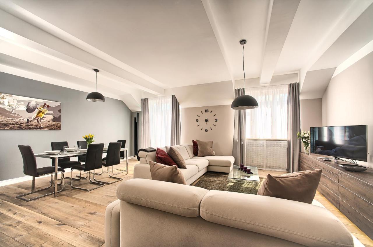Exclusive 2 Bedroom Apartment Old Town - 2 Baths, Balcony And View - By Prague City Apartments Praga Exterior foto
